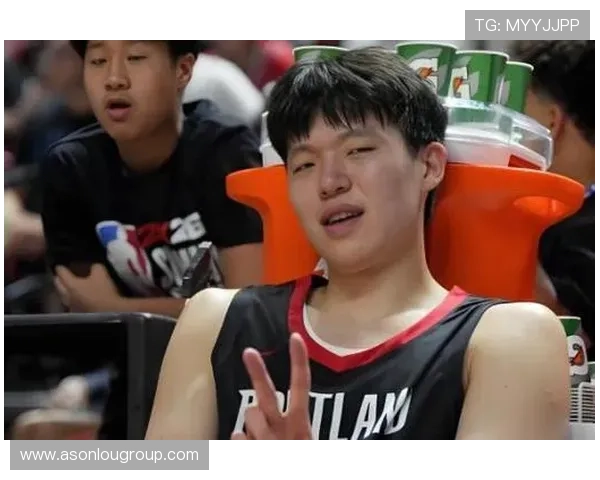 NCAA赛场旧金山大学战胜波特兰州立王俊杰贡献5分4板赵维伦再度缺阵